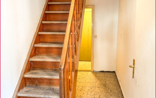 Kleines Stadthaus mit sonnigem Garten**