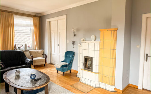 Stadthaus mit Garten und eigener Zufahrt