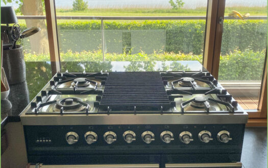 Exklusives Wohnen direkt am Wasser**