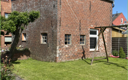 Stadthaus mit Garten und eigener Zufahrt