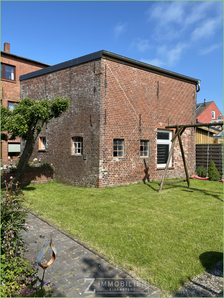 lightbox Nebengebäude Rückseite