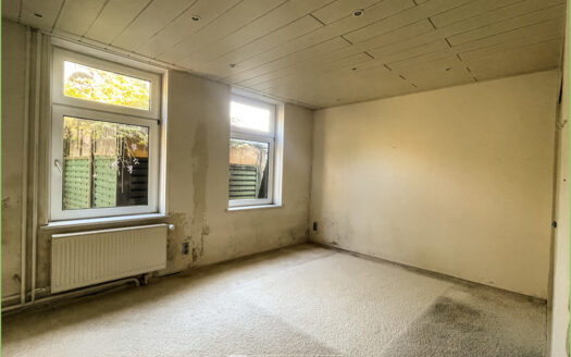 Wohnhaus im Dornröschenschlaf**