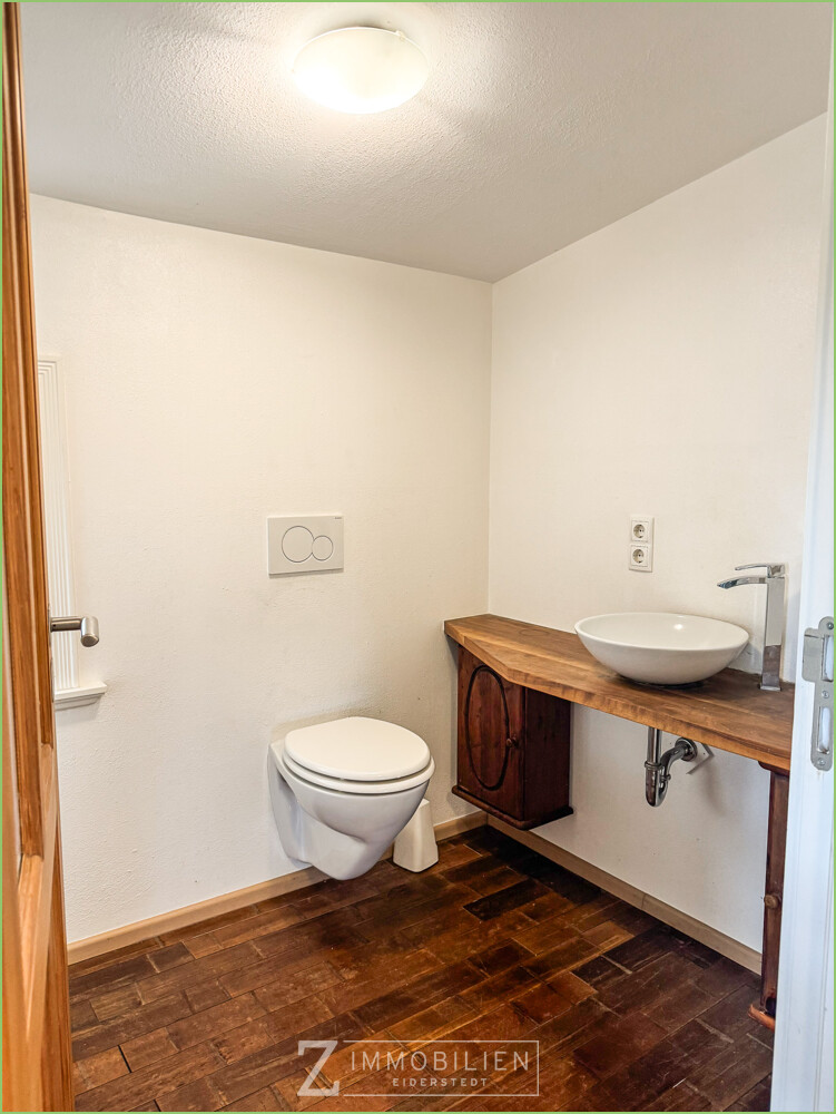 lightbox Gäste-WC im Dachgeschoss