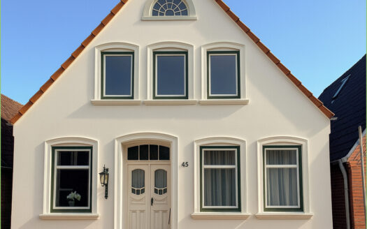 Wohnhaus im Dornröschenschlaf**