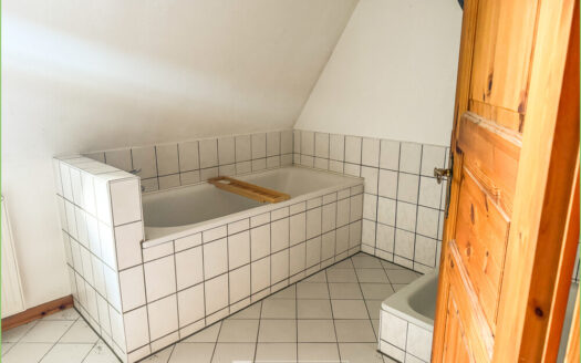 Weite Felder, absolute Ruhe – Ihr Reetdachrefugium in Ramstedt