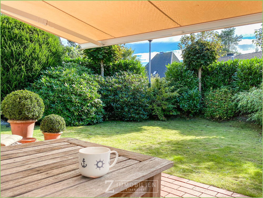 lightbox Blick in den Garten