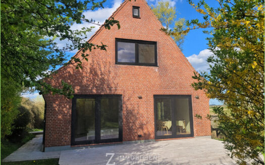 Einzigartige Lage mit modernem Komfort**