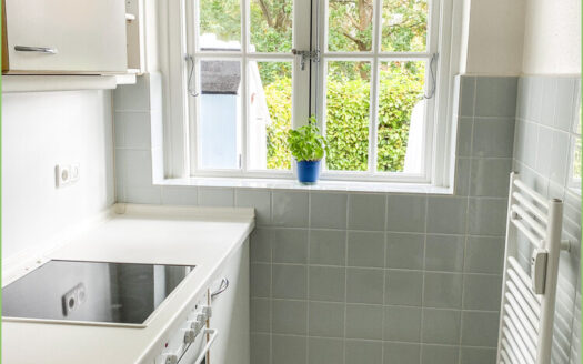 Sonnige Ferienwohnung mit Gartenparadies