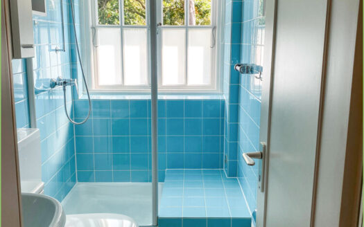 Sonnige Ferienwohnung mit Gartenparadies