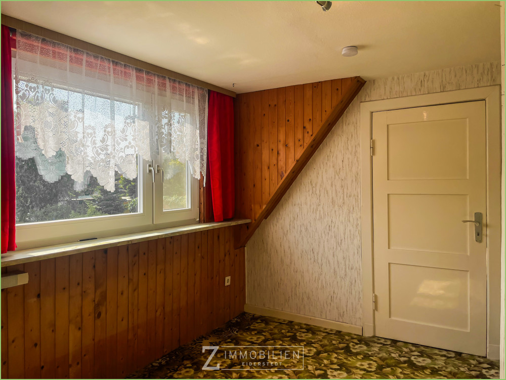 lightbox Zimmer mit Gaube