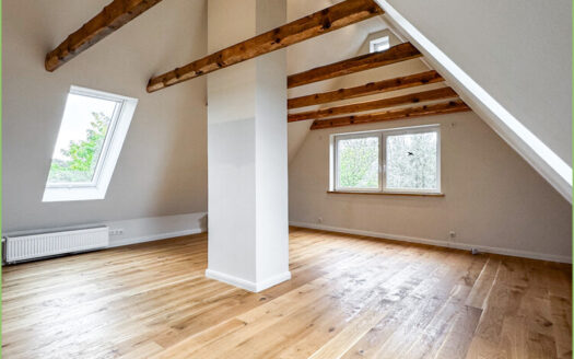 Einzigartige Lage mit modernem Komfort**