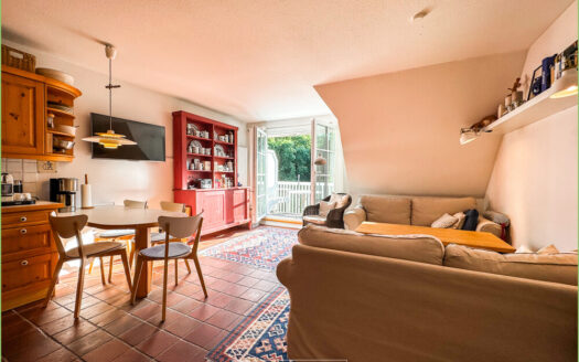 Idyllische Reet-Maisonette-Wohnung – Ideal als Ferienimmobilie