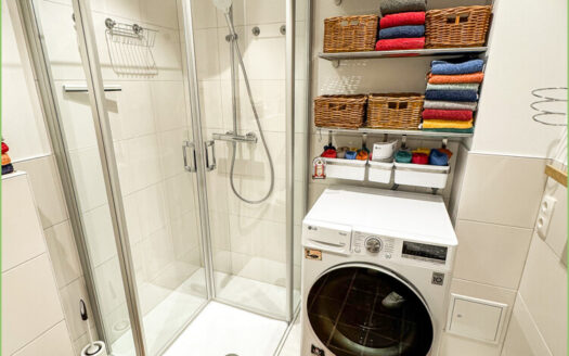 Idyllische Reet-Maisonette-Wohnung – Ideal als Ferienimmobilie