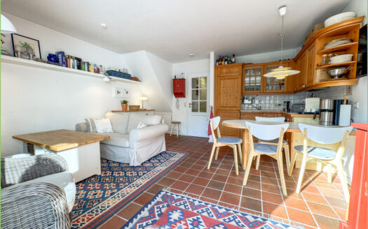 Idyllische Reet-Maisonette-Wohnung – Ideal als Ferienimmobilie