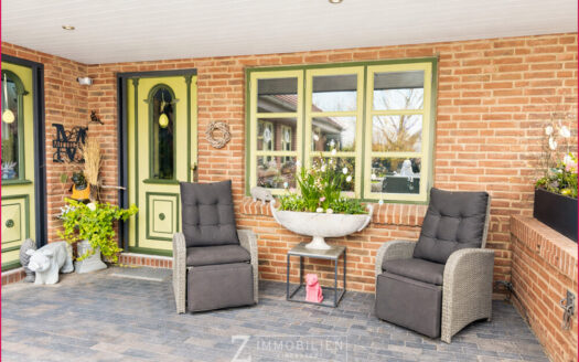 Sanierter Bungalow mit Ferienwohnung**