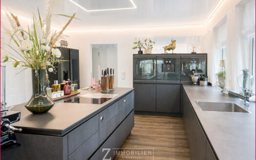 Sanierter Bungalow mit Ferienwohnung**