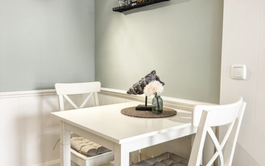 Ferienwohnung mit Balkon und TG-Stellplatz in Top Lage
